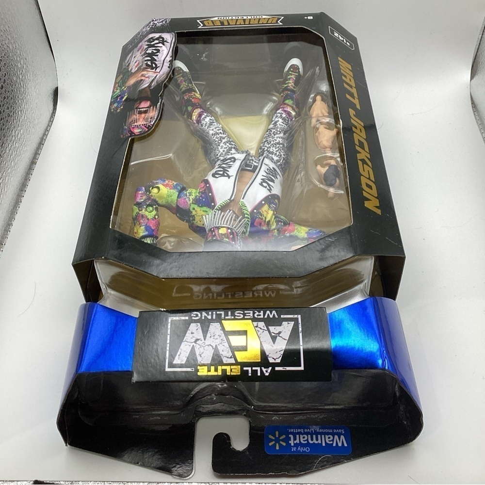 AEW Unrivaled Series Matt Jackson Action Figure Exclusive #142 Young Bucks NIB - Picture 3 of 5
